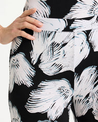 Chico's / Travelers™ Knit Abstract Floral Cropped Pants
