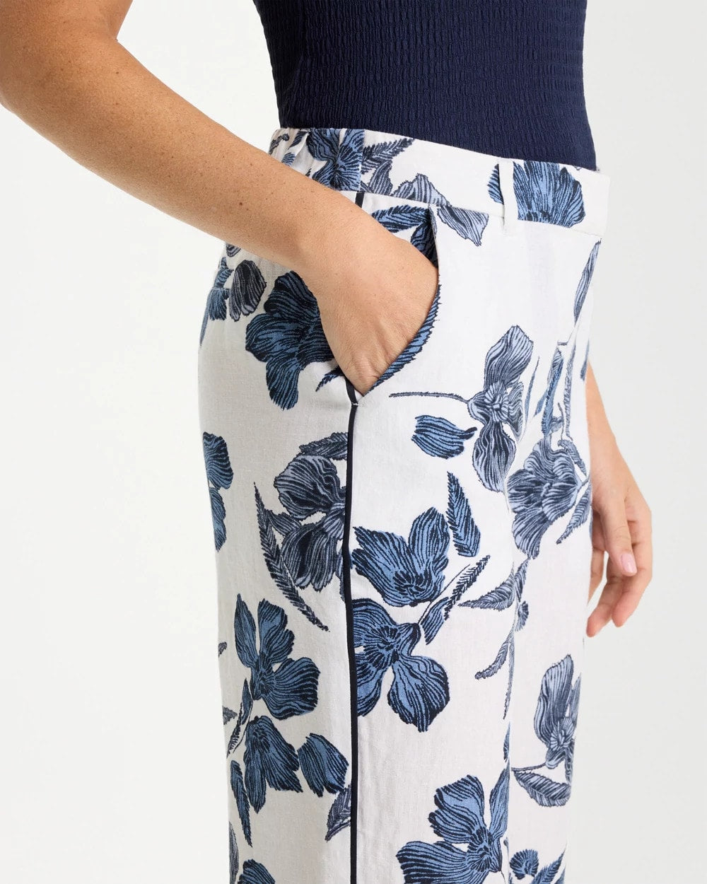 Chico's Discount - Piped Linen Fly Front Pants