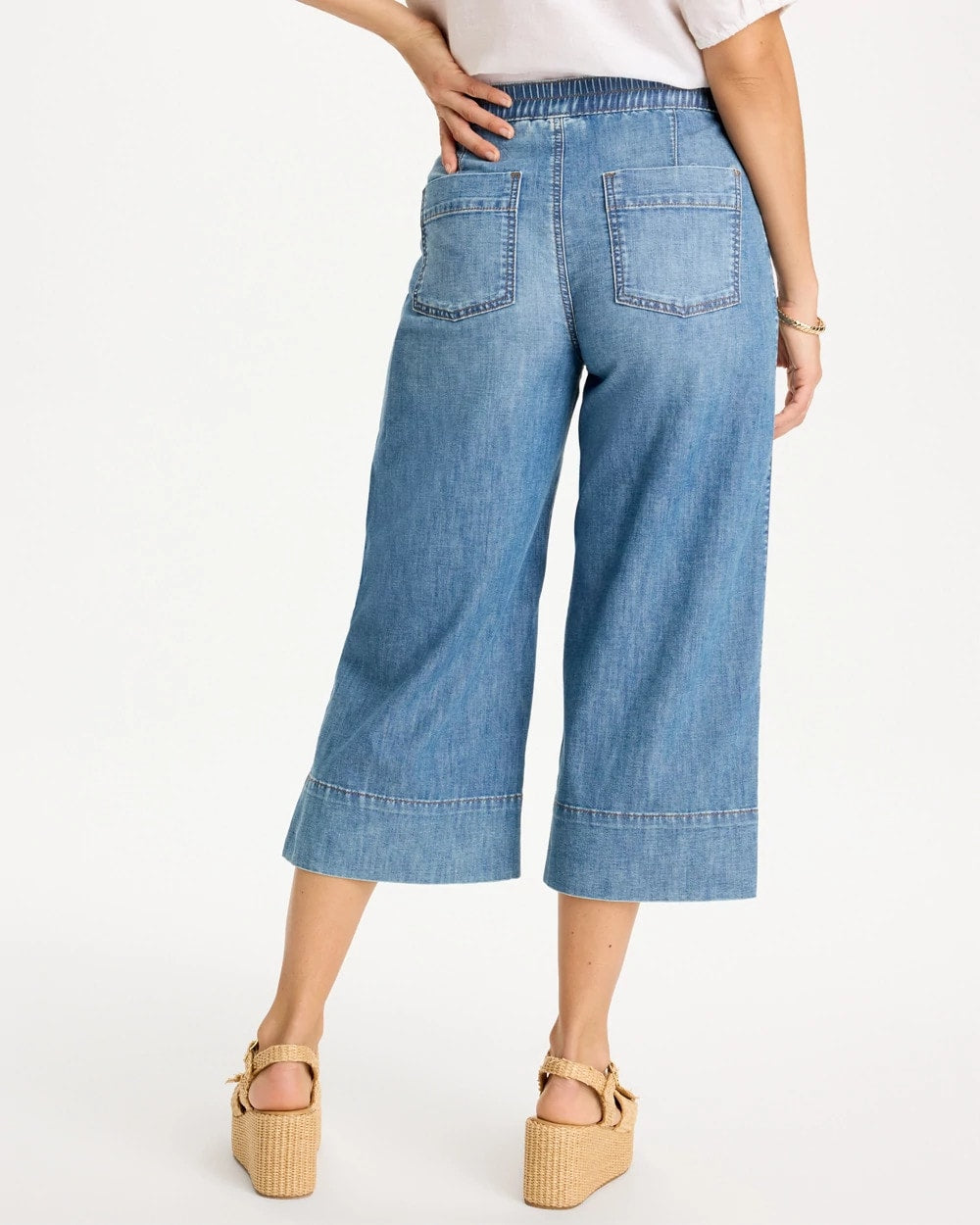 Chico's / Lightweight Wide-Leg Capri Jeans