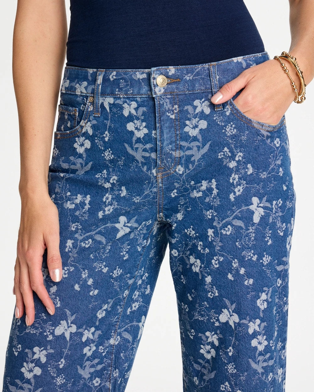 Chico's US - Girlfriend Wide Floral Crop Jean