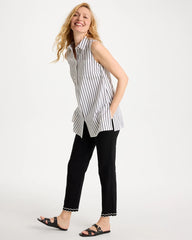 Chico's US - Contrast Scallop Brigitte™ Slim Crop Pant