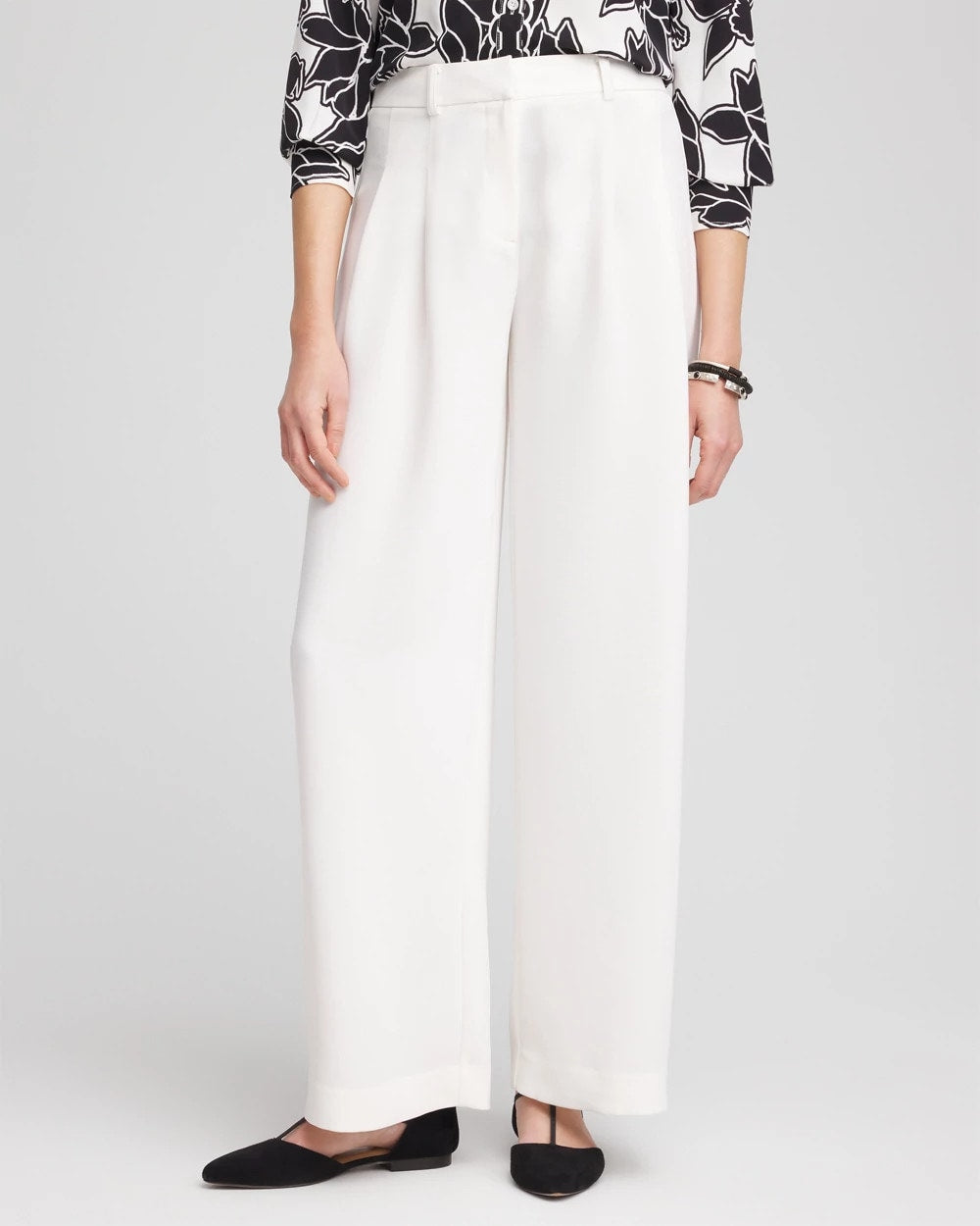 Chico's For Sale - Crepe Pleated Relaxed Pants