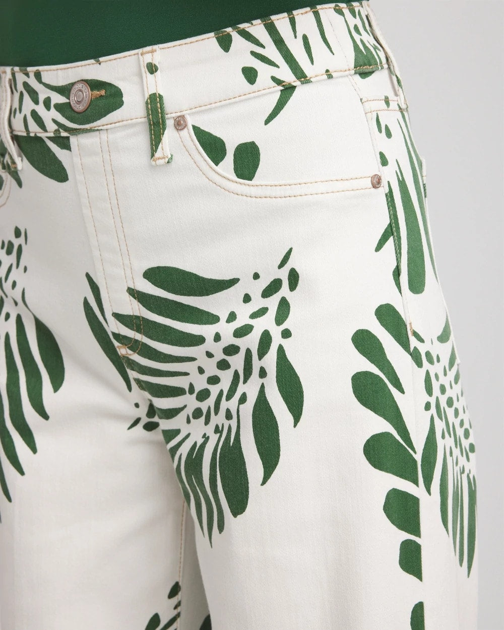 Chico's US - Palm-Frond-Motif Pull-On Wide-Leg Cropped Jeans