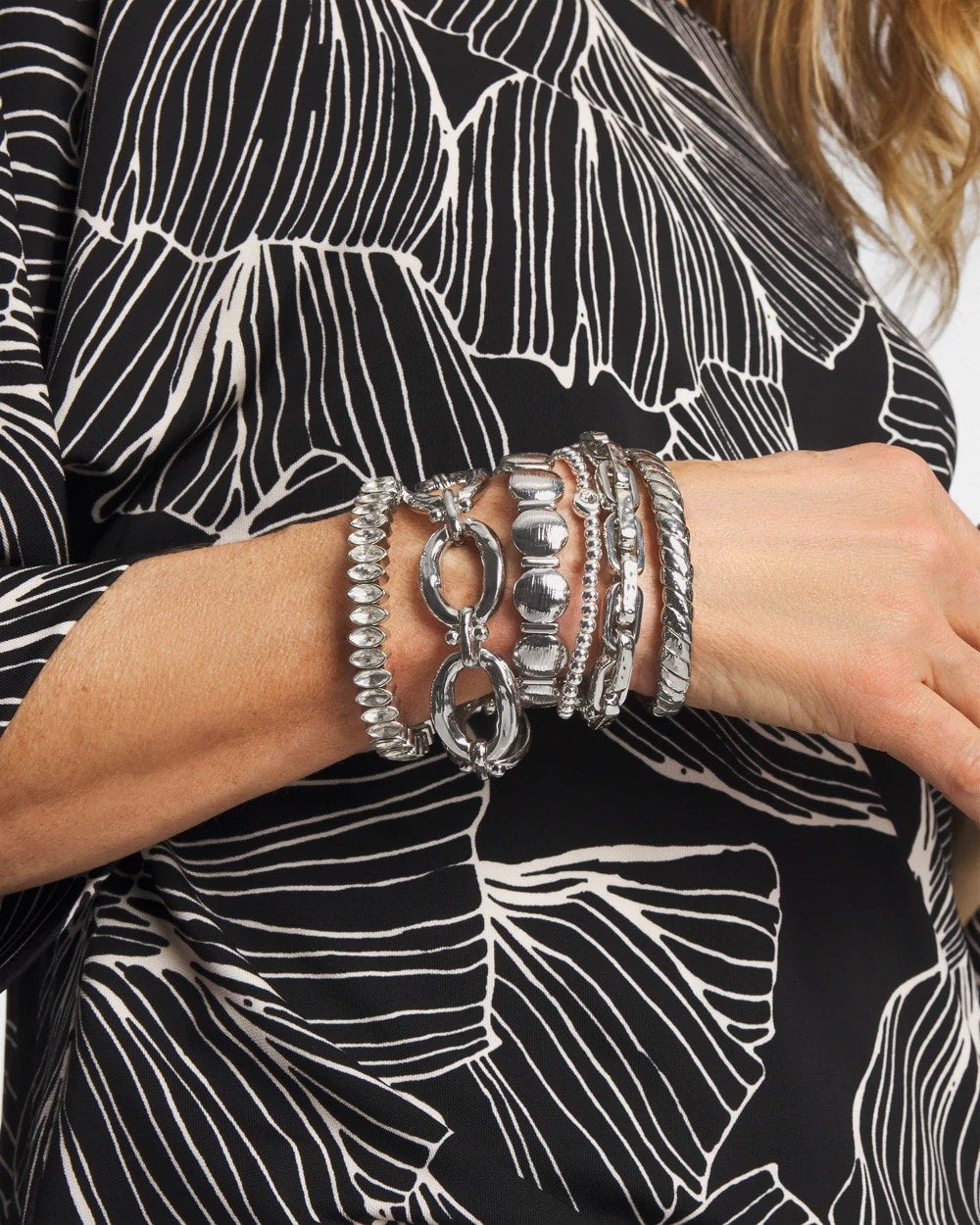 Chico's Sale - Silver Textured Circle Stretch Bracelet