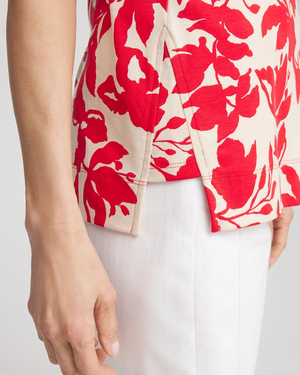Chico's US - Floral Sleeveless V-Neck Tunic